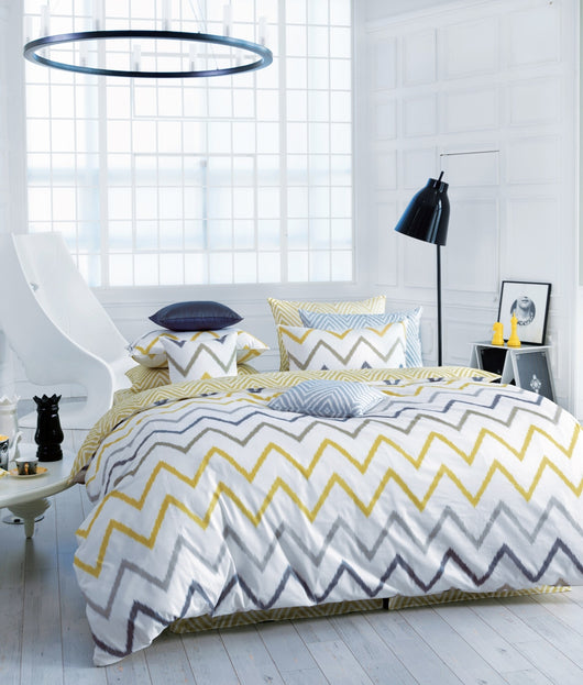 Modern White Yellow and Gray Zigzag Duvet Cover Set